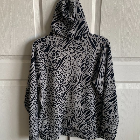 sz PM C D PETITES gray animal print pullover hoodie, CD petites, C.D. - Picture 2 of 7